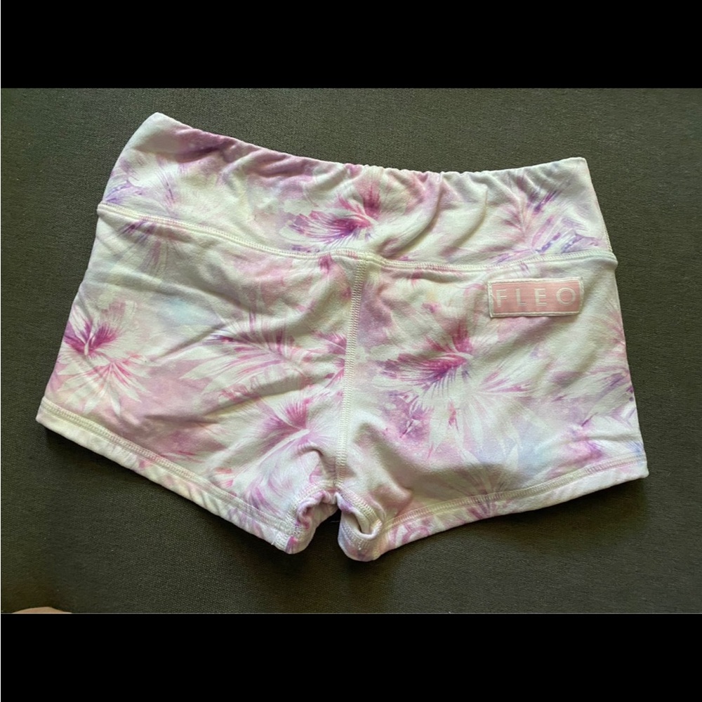 Fleo Shorts
